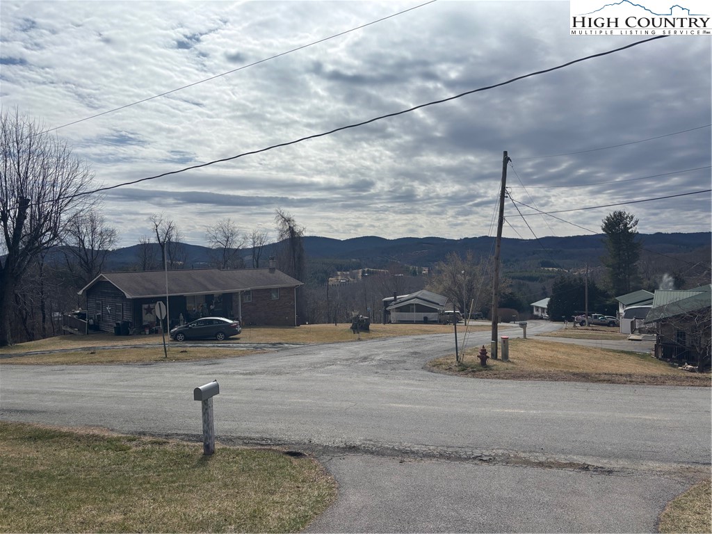 88 Grandridge Road Sparta, NC 28675 - Photo 14 of 21