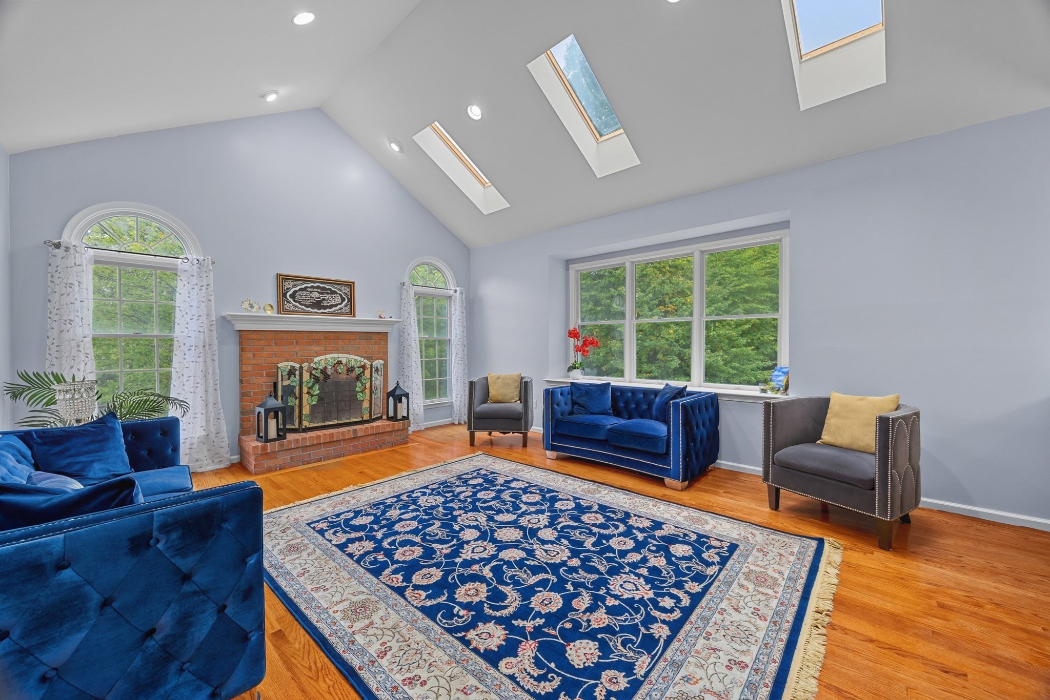 22 Faulkner Road Shrewsbury, MA 01545 - Photo 9 of 40 Gallery Image 9