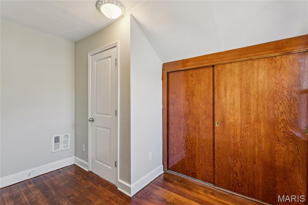 6652 Hancock Avenue St. Louis, MO 63139 - Photo 21 of 37