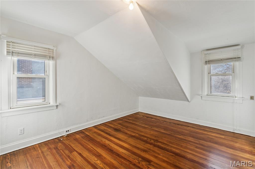 6652 Hancock Avenue St. Louis, MO 63139 - Photo 22 of 37