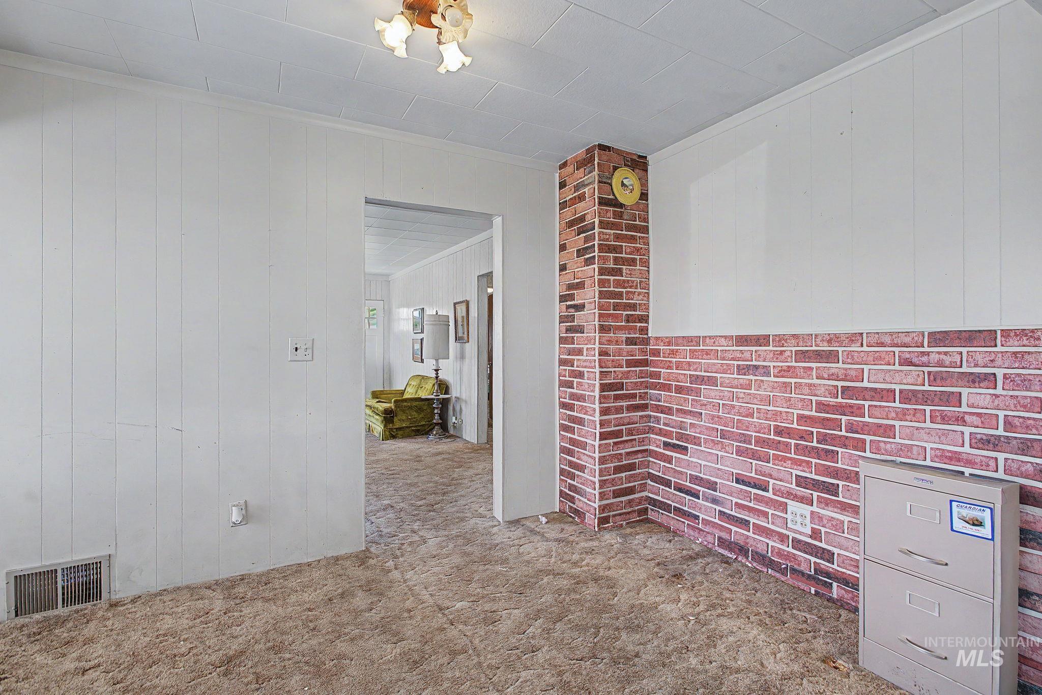 715 Bryden Avenue Lewiston, ID 83501 - Photo 17 of 46