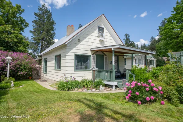 $299,700 | 6499 Van Buren Street, Bonners Ferry, ID 83805