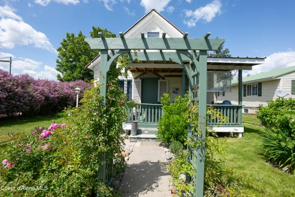$299,700 | 6499 Van Buren Street, Bonners Ferry, ID 83805