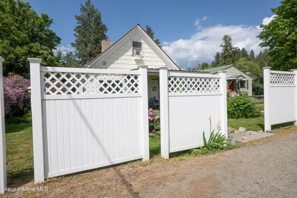 $299,700 | 6499 Van Buren Street, Bonners Ferry, ID 83805