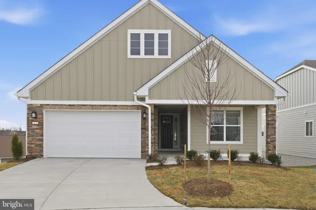 $759,990 | 112 Betony Ct Lake, Front Royal, VA 22630