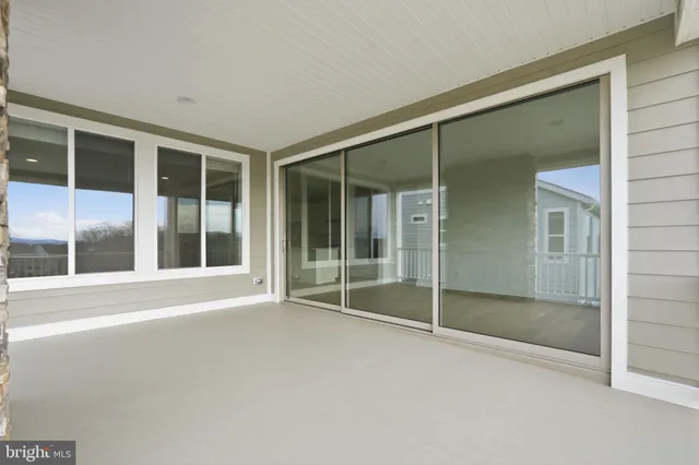 $759,990 | 112 Betony Ct Lake, Front Royal, VA 22630