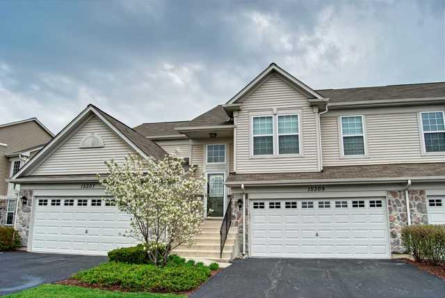 15309 Pinewood Road Lockport, IL 60441 - Photo 1 of 12