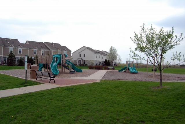 15309 Pinewood Road Lockport, IL 60441 - Photo 11 of 12
