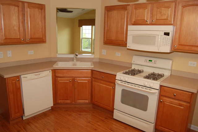 15309 Pinewood Road Lockport, IL 60441 - Photo 6 of 12