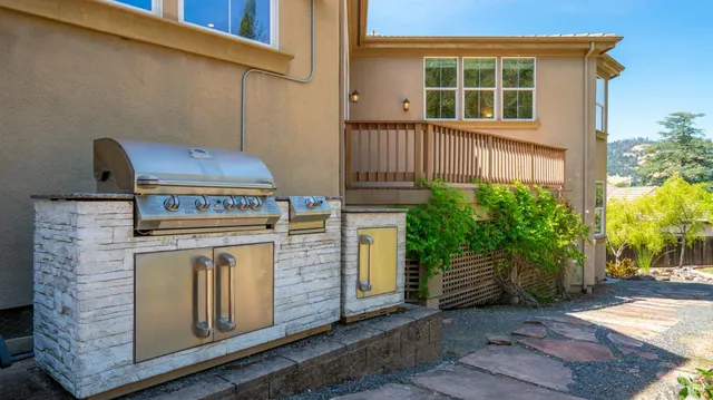 $1,500,000 | 5569 Pepperwood Road, Santa Rosa, CA 95409