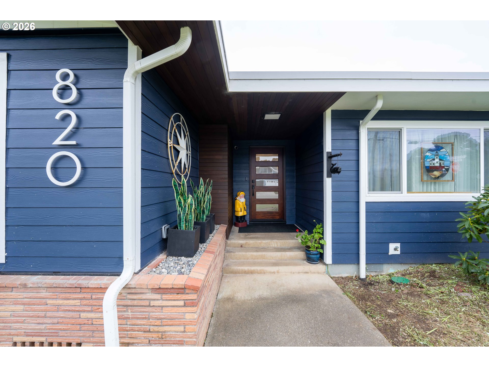 820 Jackson Avenue Southwest Bandon, OR 97411 - Photo 5 of 48