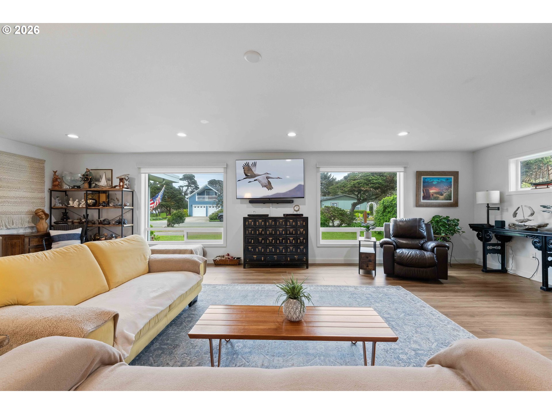 820 Jackson Avenue Southwest Bandon, OR 97411 - Photo 7 of 48