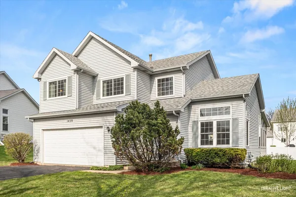 $385,000 | 1438 Westbury Circle, North Aurora, IL 60542