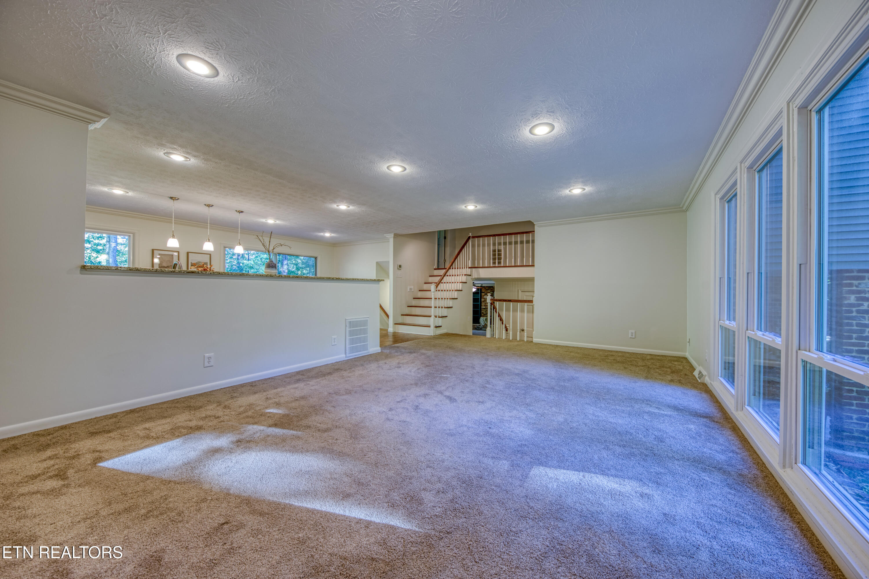 1088 West Outer Drive Oak Ridge, TN 37830 - Photo 15 of 40 0H3A6788_19