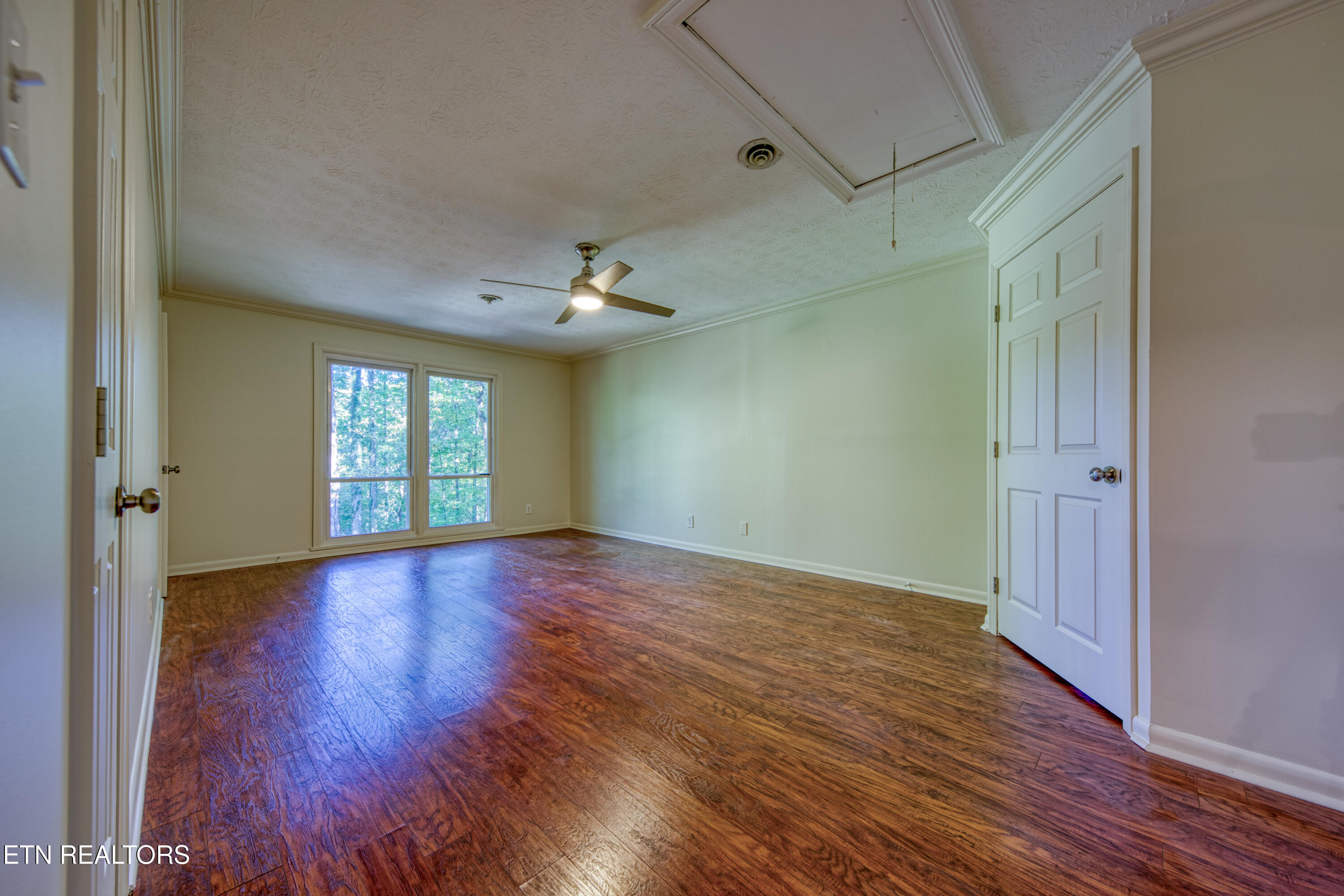 1088 West Outer Drive Oak Ridge, TN 37830 - Photo 17 of 40 0H3A6811_25