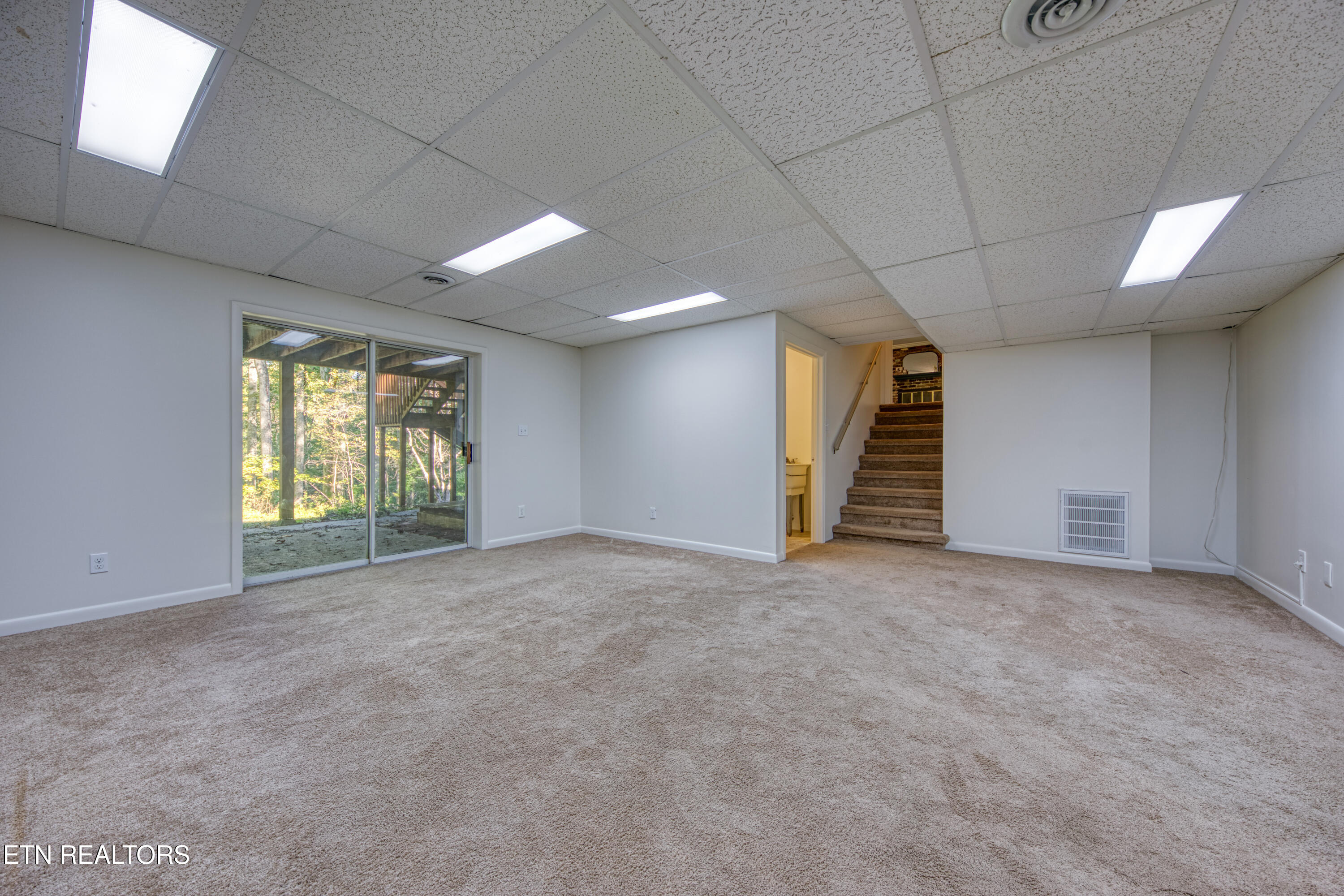 1088 West Outer Drive Oak Ridge, TN 37830 - Photo 26 of 40 0H3A6832_31