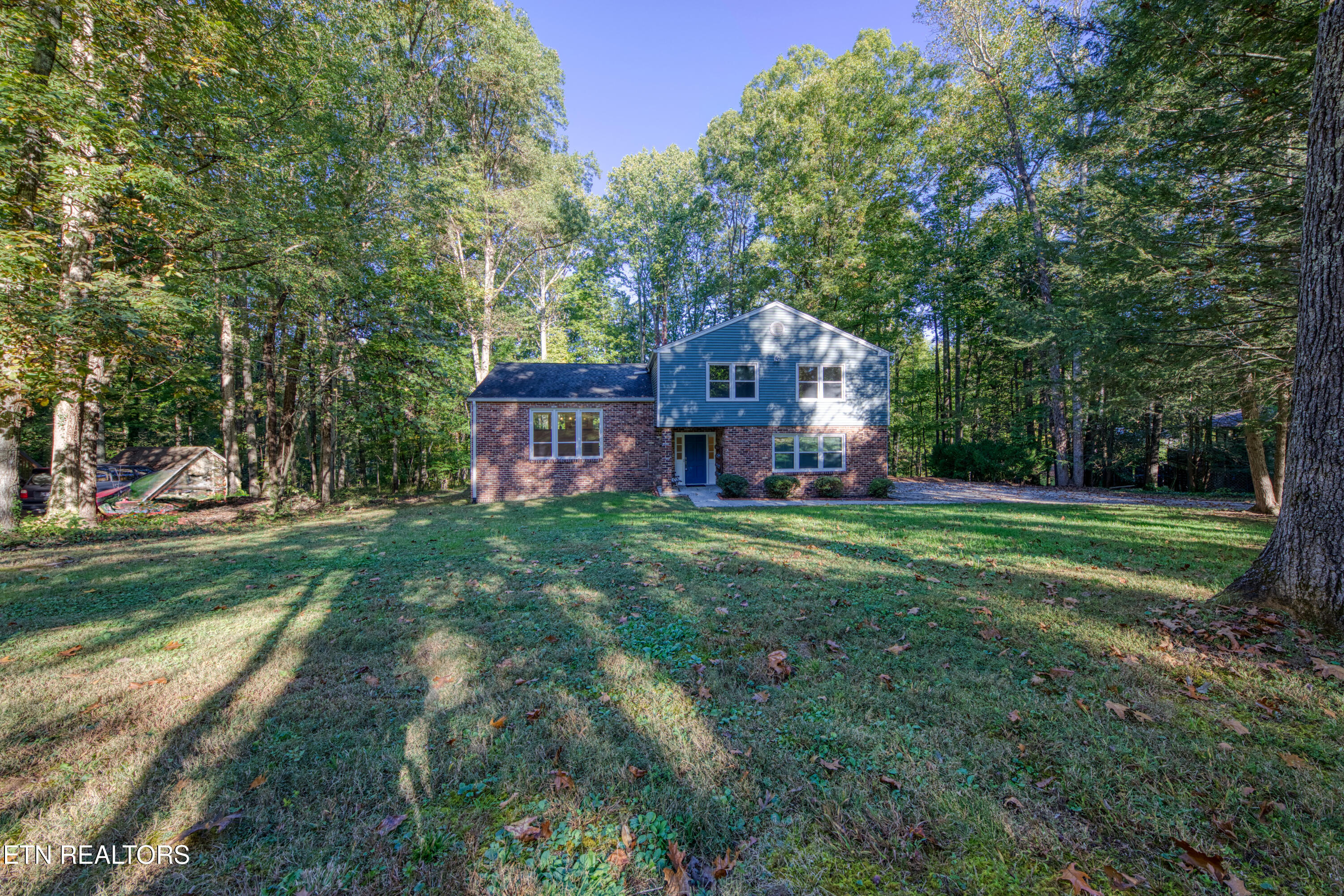 1088 West Outer Drive Oak Ridge, TN 37830 - Photo 4 of 40 0H3A6724_2