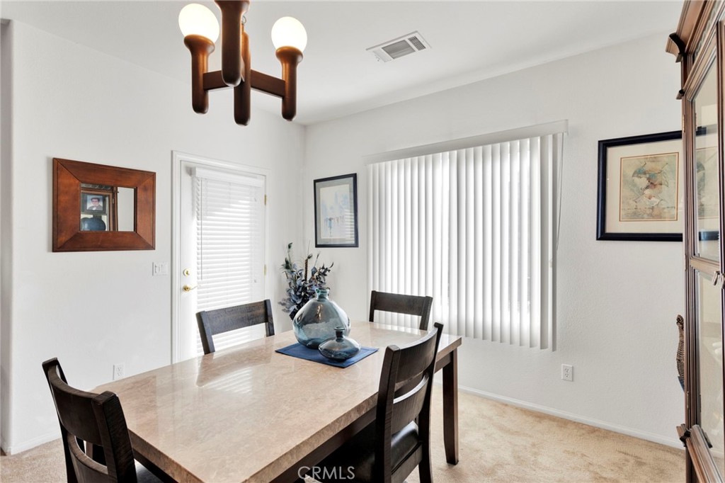 16179 Homoa Road Victorville, CA 92395 - Photo 11 of 36