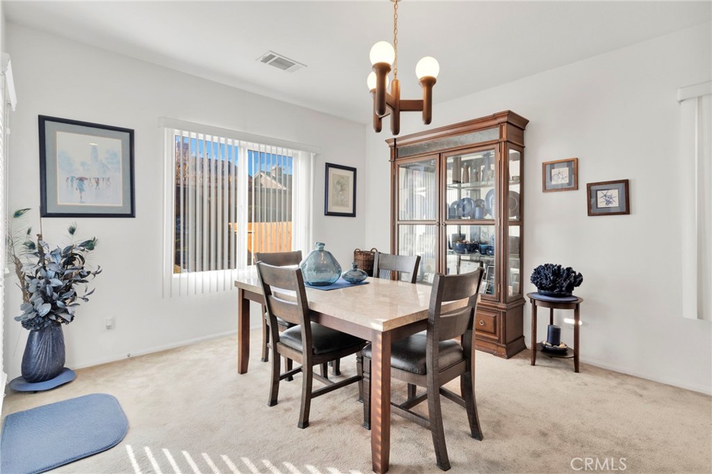 16179 Homoa Road Victorville, CA 92395 - Photo 10 of 36