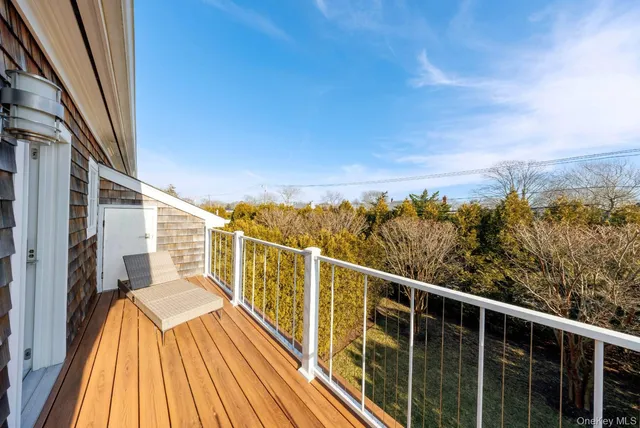 $945,000 | 68 Foster Avenue, Unit 13, Hampton Bays, NY 11946