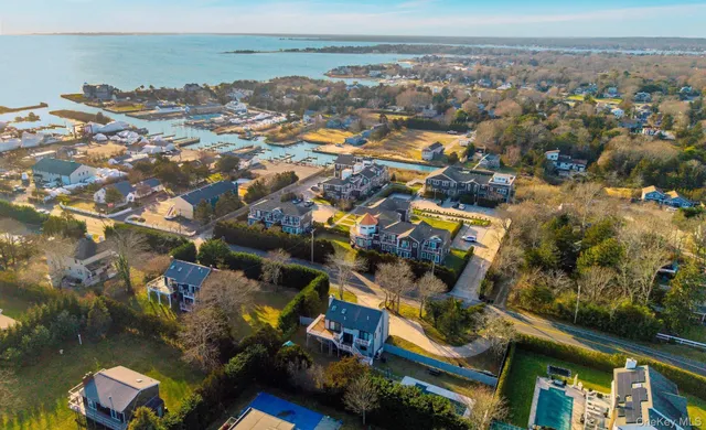 $945,000 | 68 Foster Avenue, Unit 13, Hampton Bays, NY 11946