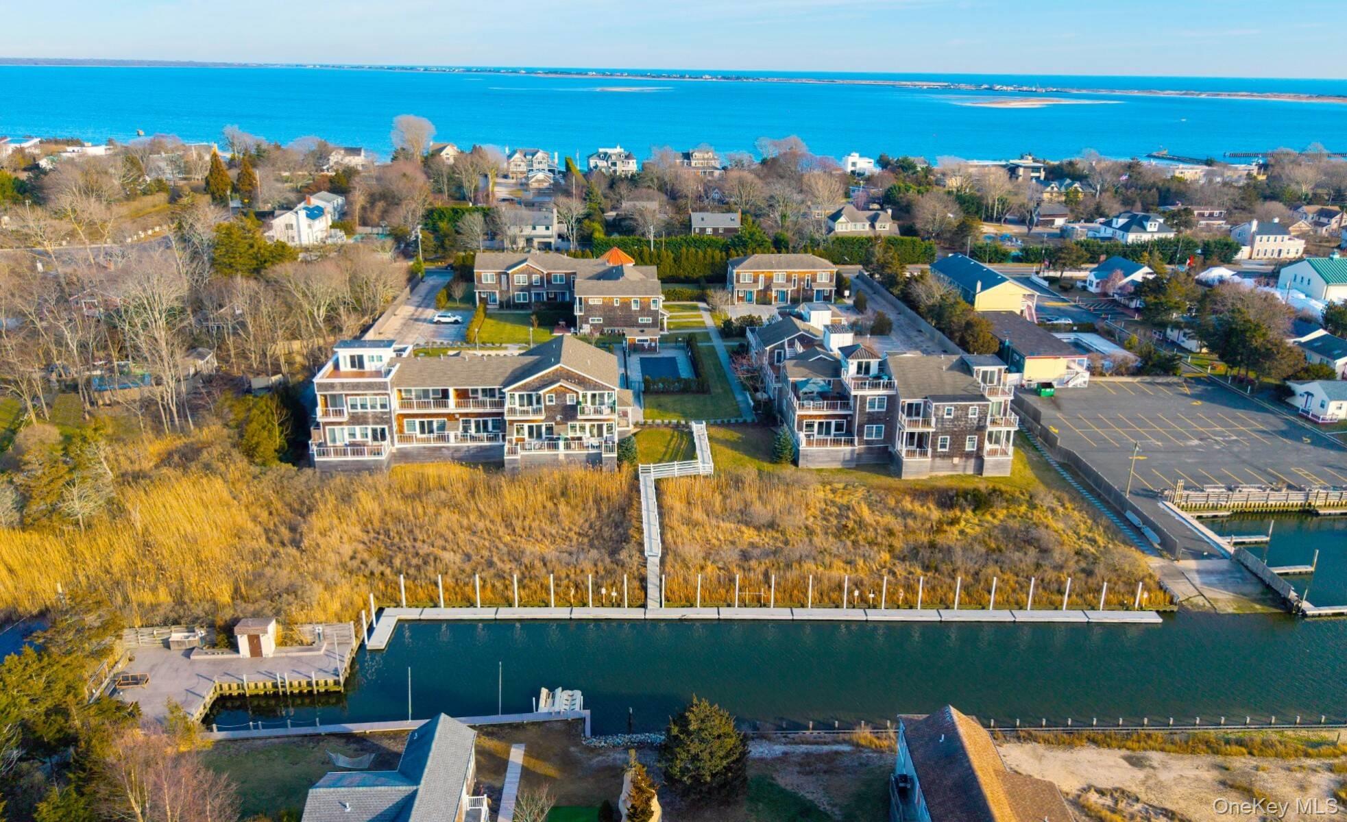 68 Foster Avenue, Unit 13 Hampton Bays, NY 11946 - Photo 3 of 19