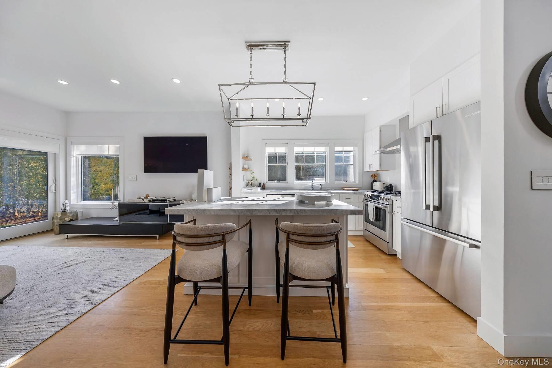 68 Foster Avenue, Unit 13 Hampton Bays, NY 11946 - Photo 9 of 19