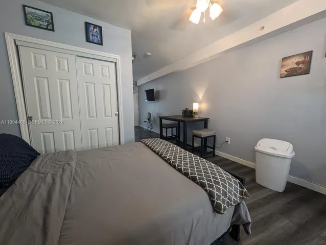 $2,100 | 1446 Ocean Drive, Unit 44, Miami Beach, FL 33139