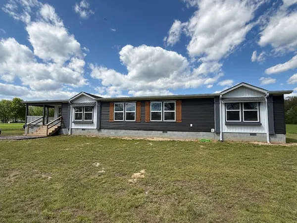 $364,900 | 708 East South Avenue, Bluford, IL 62814