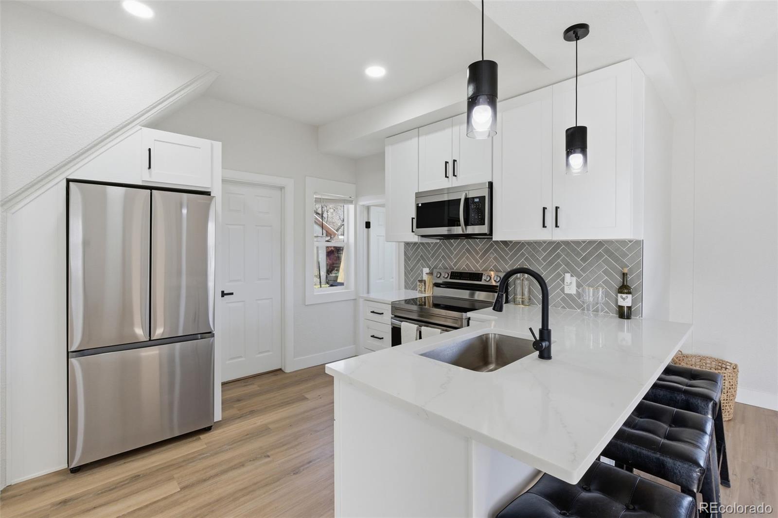 133 South Meade Street Denver, CO 80219 - Photo 4 of 20