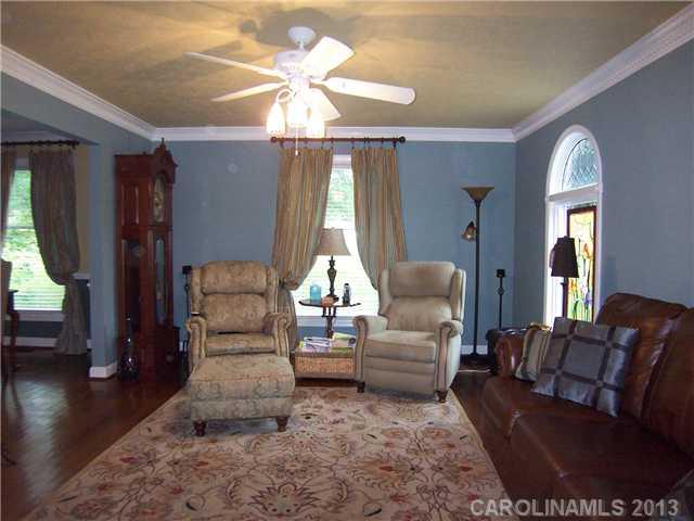 119 Amelia Road Kings Mountain, NC 28086 - Photo 3 of 15 Gallery Image 3
