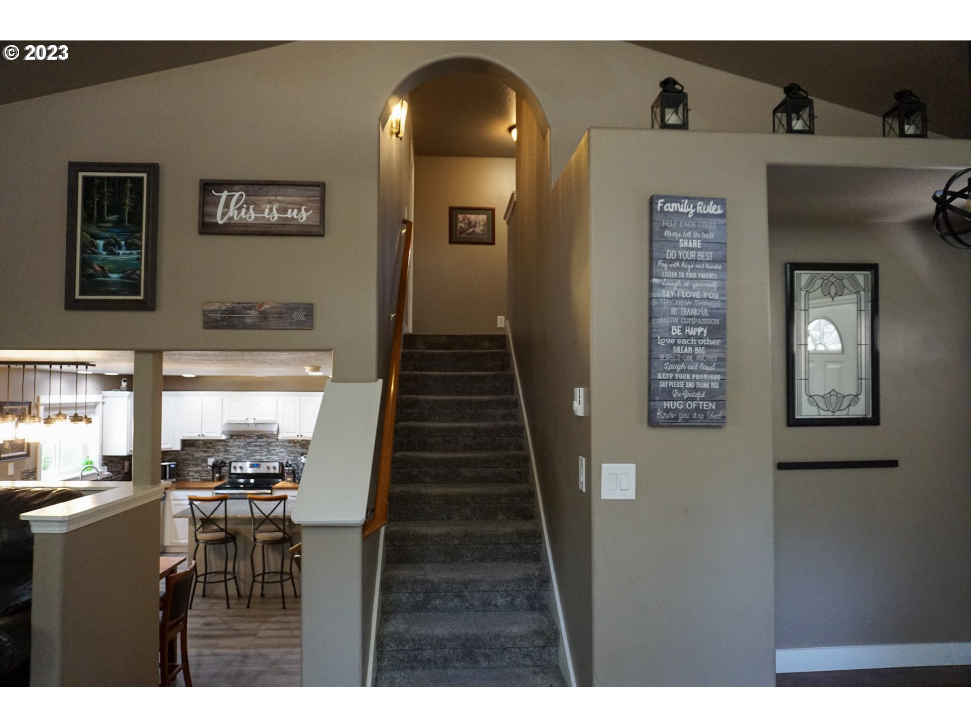 828 South 73rd Street Springfield, OR 97478 - Photo 12 of 23 a view of entryway and hall