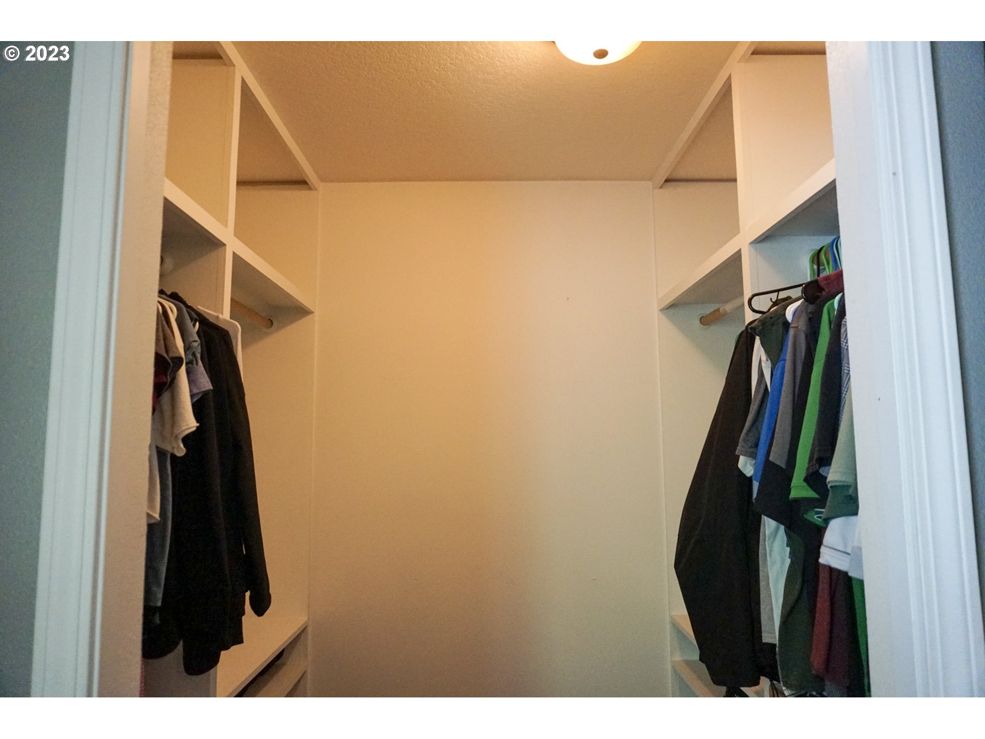 828 South 73rd Street Springfield, OR 97478 - Photo 15 of 23 a view of walk in closet