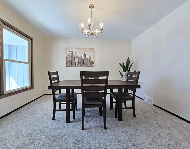 $524,900 | 5640 South Aberdeen Drive, New Berlin, WI 53146