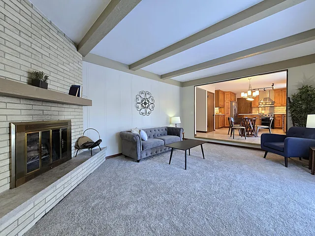 $524,900 | 5640 South Aberdeen Drive, New Berlin, WI 53146