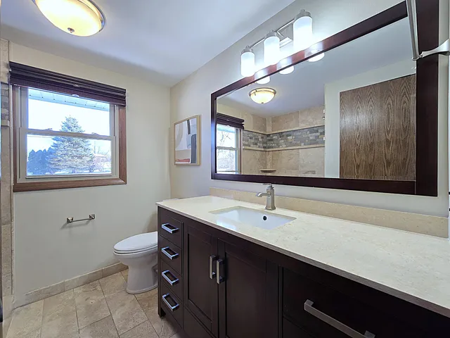 $524,900 | 5640 South Aberdeen Drive, New Berlin, WI 53146