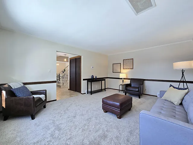 $524,900 | 5640 South Aberdeen Drive, New Berlin, WI 53146