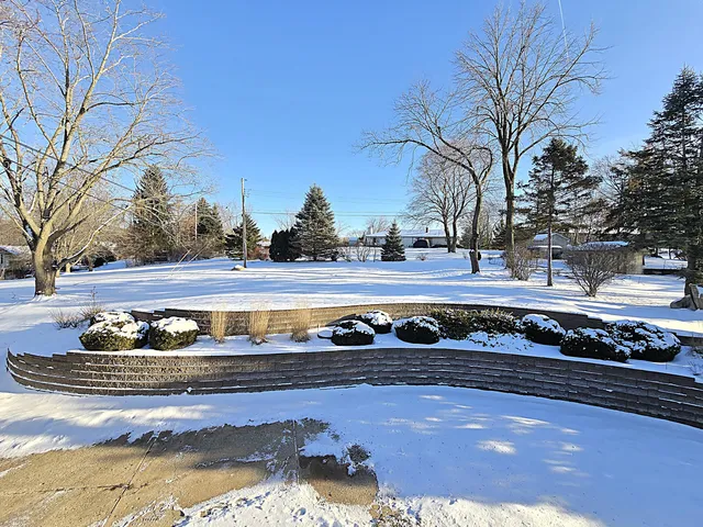 $524,900 | 5640 South Aberdeen Drive, New Berlin, WI 53146