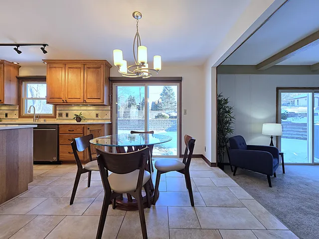 $524,900 | 5640 South Aberdeen Drive, New Berlin, WI 53146