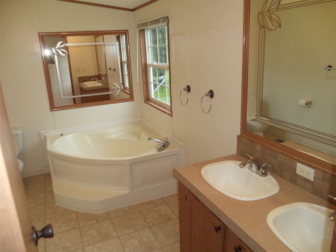 8709 Barter Road Mount Vernon, IN 47620 - Photo 13 of 31 Gallery Image 13