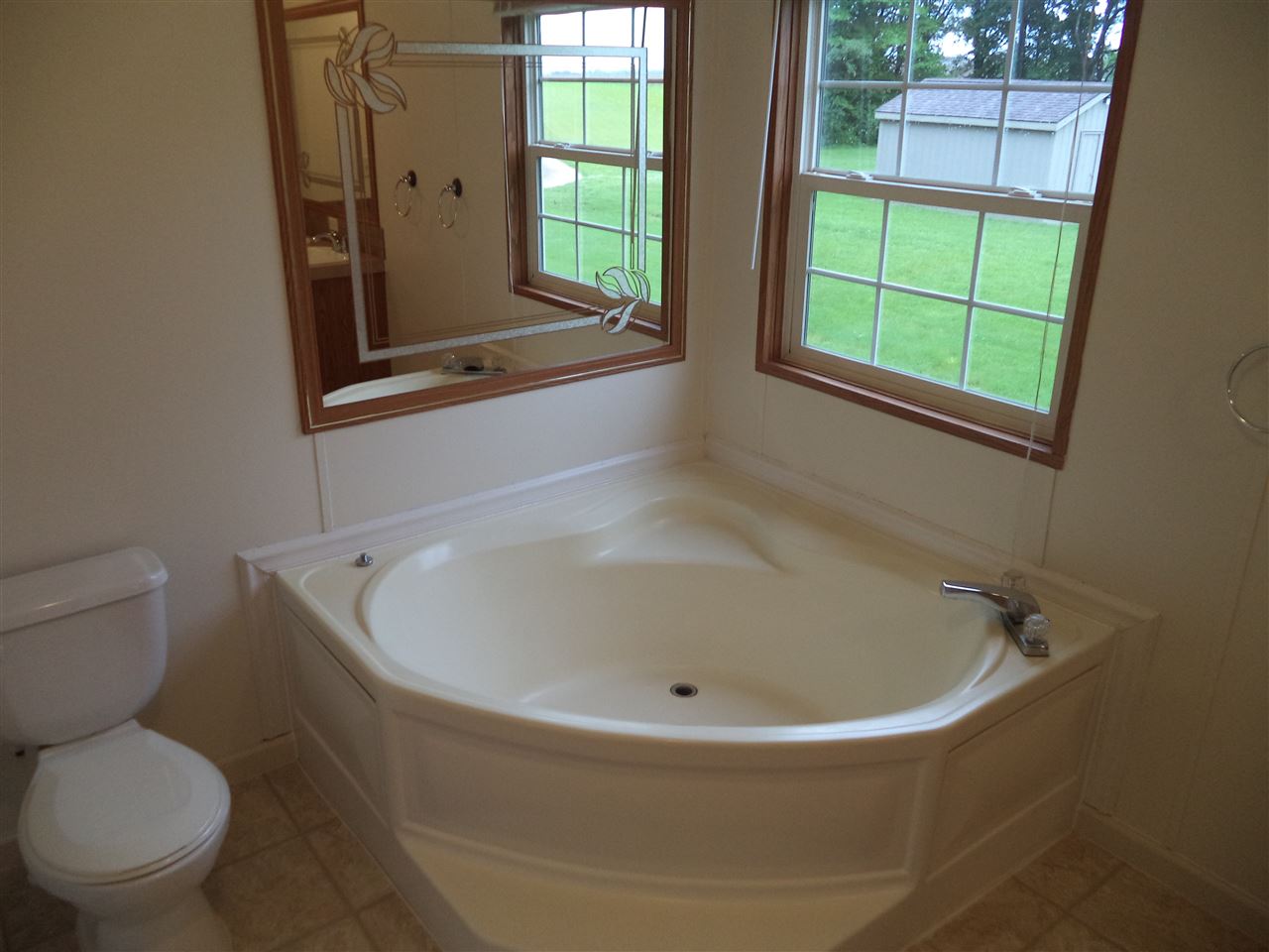 8709 Barter Road Mount Vernon, IN 47620 - Photo 15 of 31 Gallery Image 15