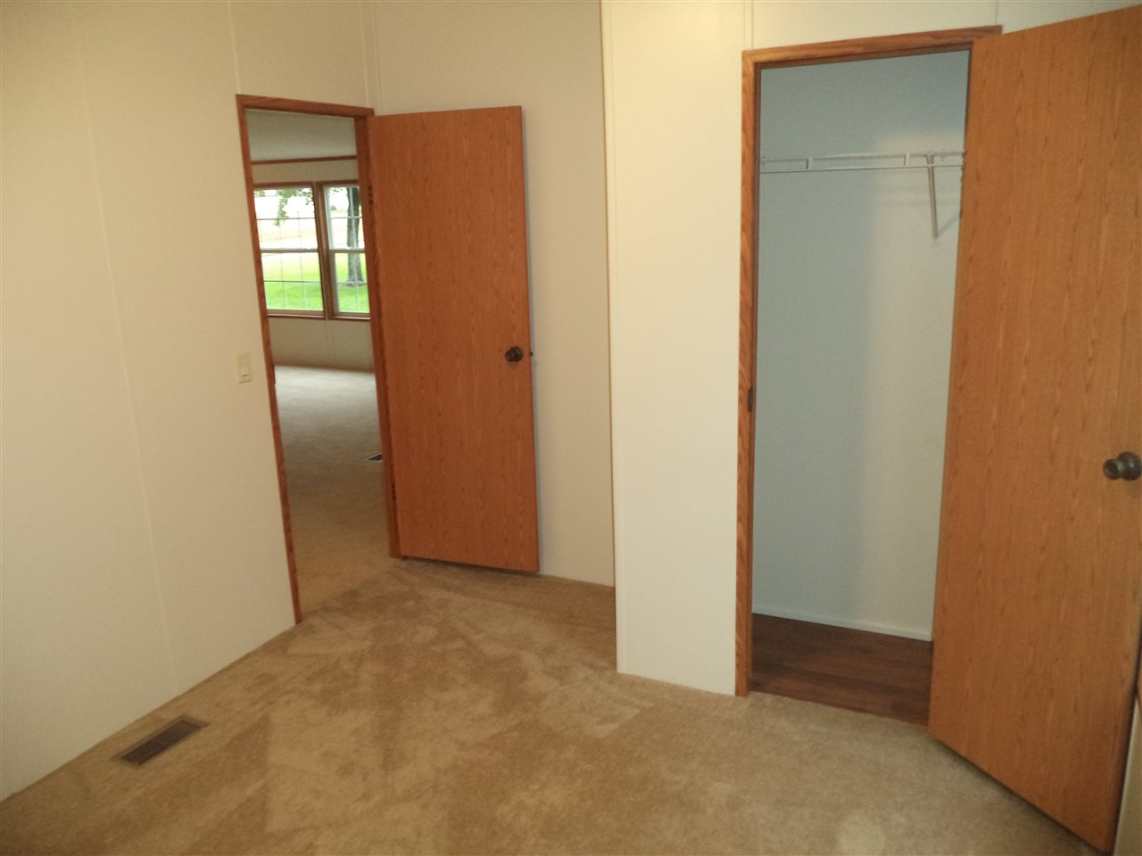 8709 Barter Road Mount Vernon, IN 47620 - Photo 20 of 31 Gallery Image 20