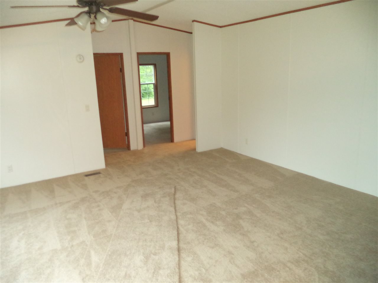 8709 Barter Road Mount Vernon, IN 47620 - Photo 8 of 31 Gallery Image 8
