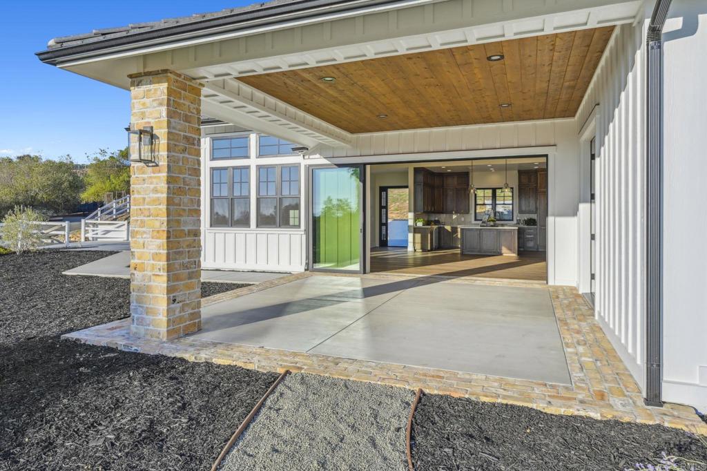 662 Lower Springs Road Fallbrook, CA 92028 - Photo 38 of 72