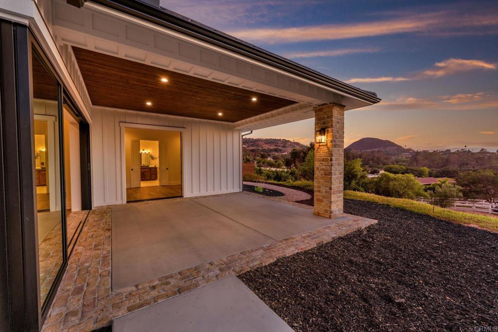 662 Lower Springs Road Fallbrook, CA 92028 - Photo 70 of 72 a view of back yard of the house