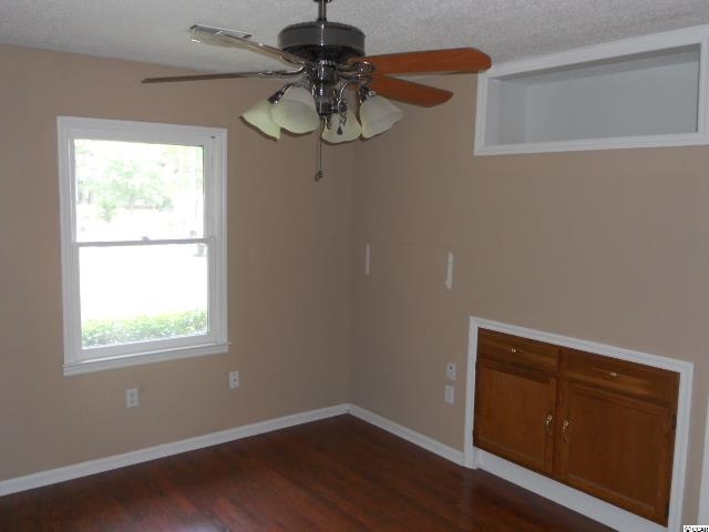 911 Spruce Street Georgetown, SC 29440 - Photo 6 of 13