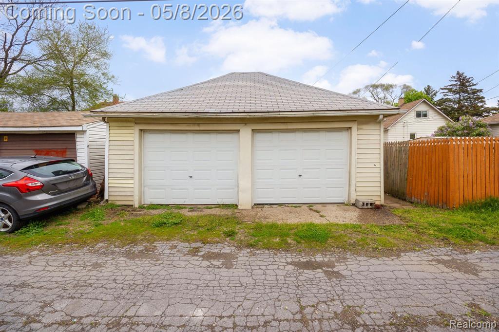 126 East Henry Street River Rouge, MI 48218 - Photo 6 of 31