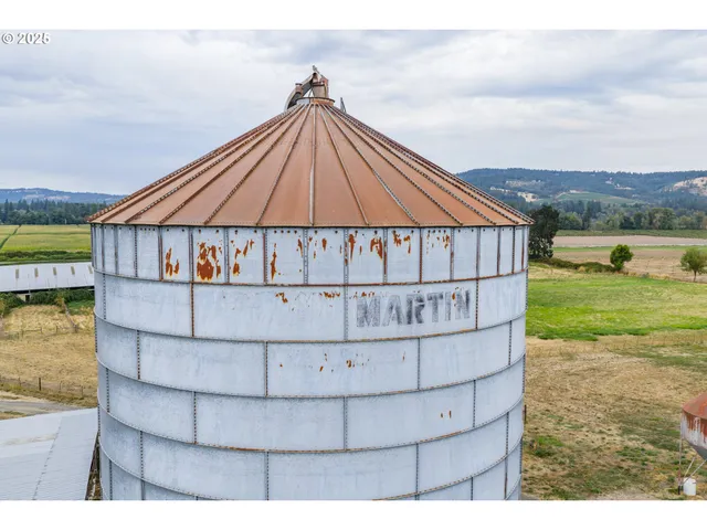 $1,990,000 | 6629 Champoeg Road Northeast, St. Paul, OR 97137