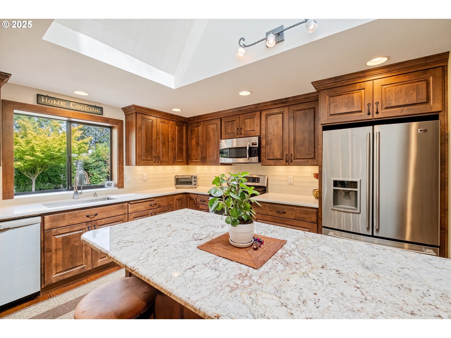 6629 Champoeg Road Northeast St. Paul, OR 97137 - Photo 9 of 48