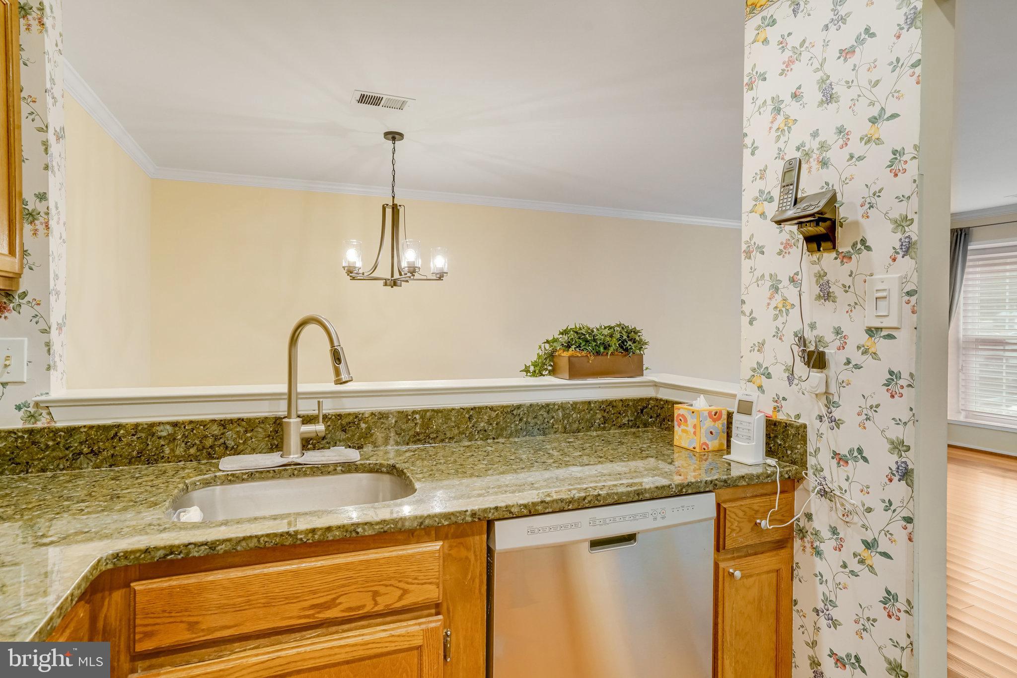 7701 Lexton Place, Unit 26 Springfield, VA 22152 - Photo 10 of 37